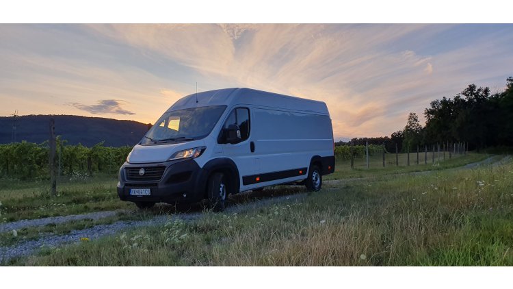 Jazdí sa každý deň
Veĺký Krtíš, Bánska Bystrica, Lučenec, Budapešť Bratislava, Viedeň, Praha a späť
Veľký Krtíš, Bánska Bystrica, Nitra Bratislava, Viedeň, Praha a Späť
Veĺký Krtíš, Lučenec, Rožńava, Košice, Prešov, Poprad, Ružomberok, Bánska Bystrica,