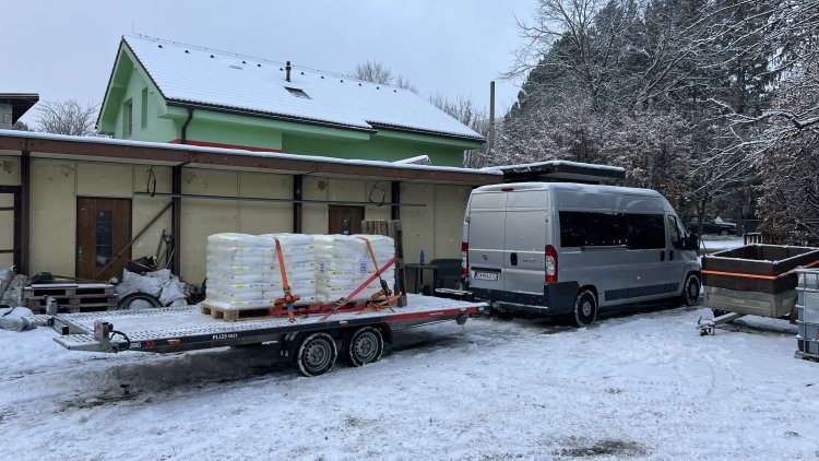 24/7 preprava tovaru a automobilov.